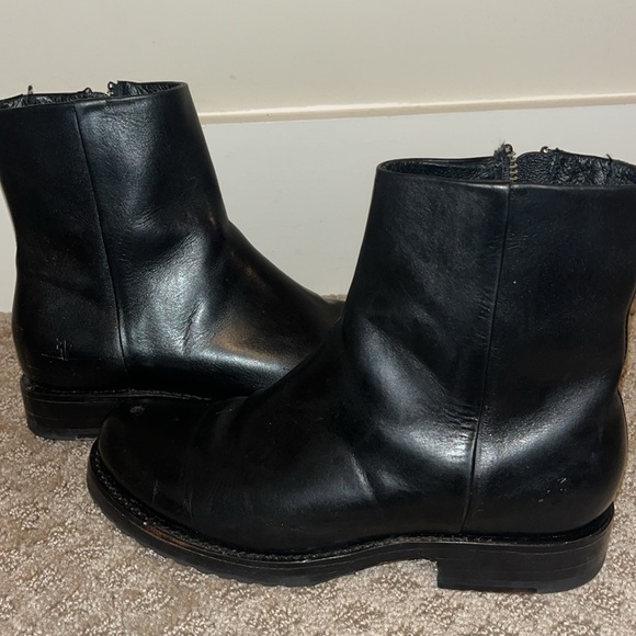 Barely worn Veronica Inside Zip Boot - Picture 1 of 7